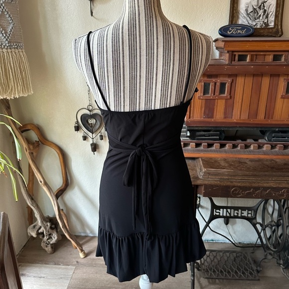 Vintage black mini dress - Picture 2 of 4